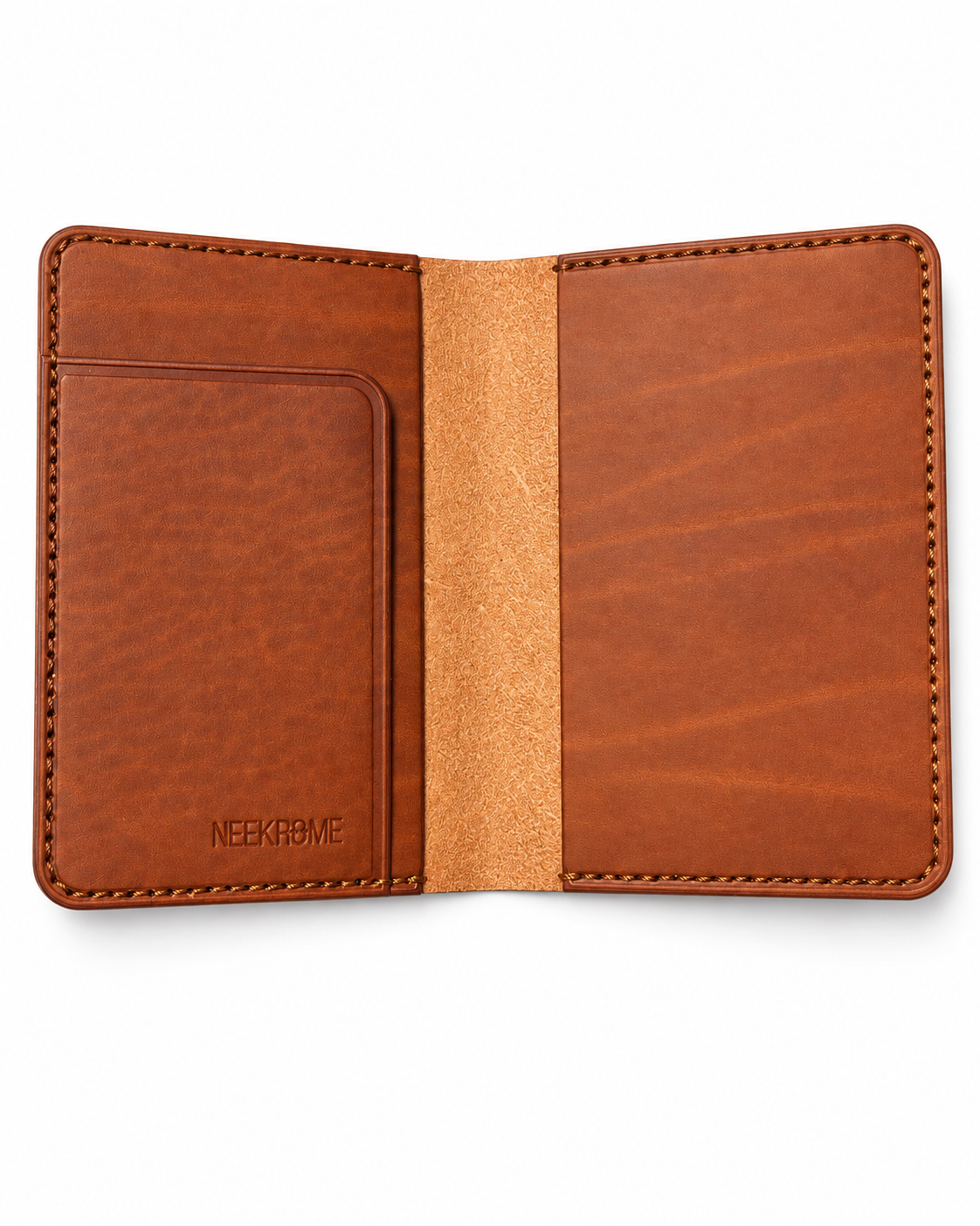 Étui porte-passeport NEEKROME en cuir cognac, vue intérieure